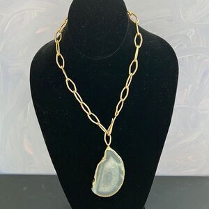 Serefina Geode Pendant Necklace